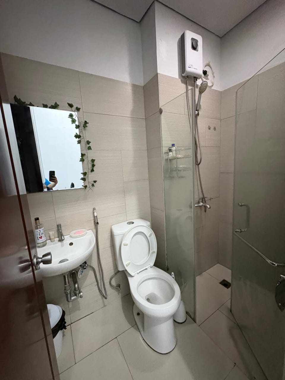 Anala Tower Anuva Residences Hotel in Muntinlupa