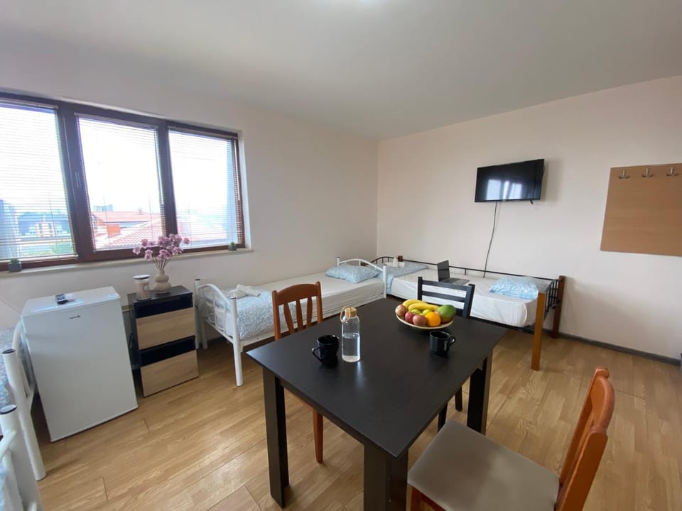 Bathroom, TV and multimedia, internet, wardrobe, air conditioner
