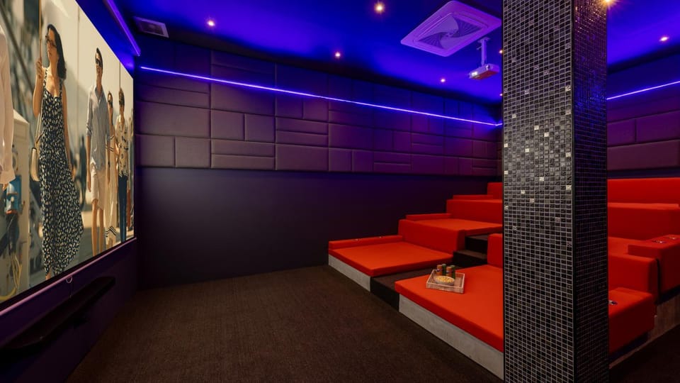 Communal lounge/ TV room, TV and multimedia, Seating area, Evening entertainment