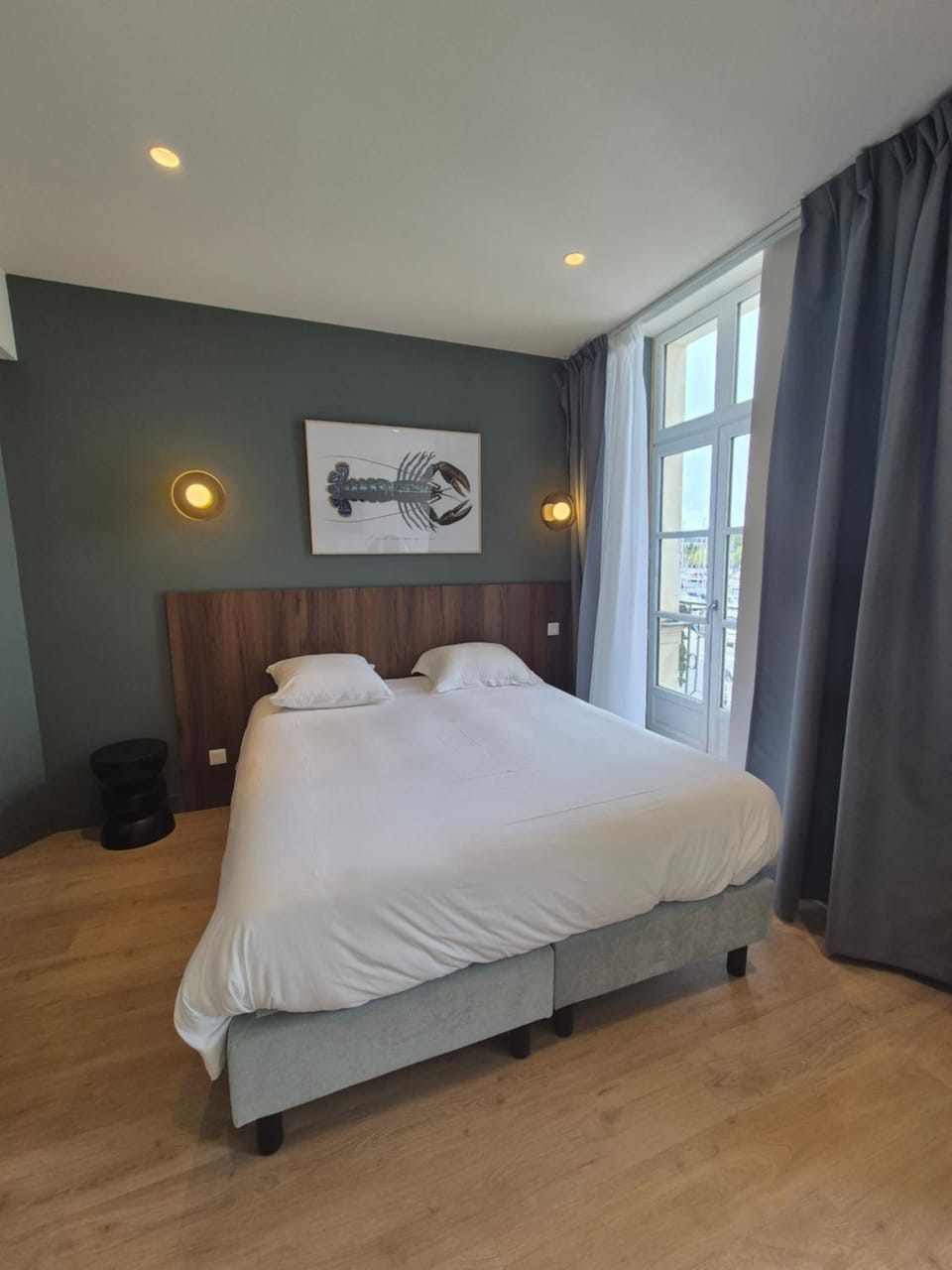 Bed, TV and multimedia, Photo of the whole room, Bedroom, air conditioner