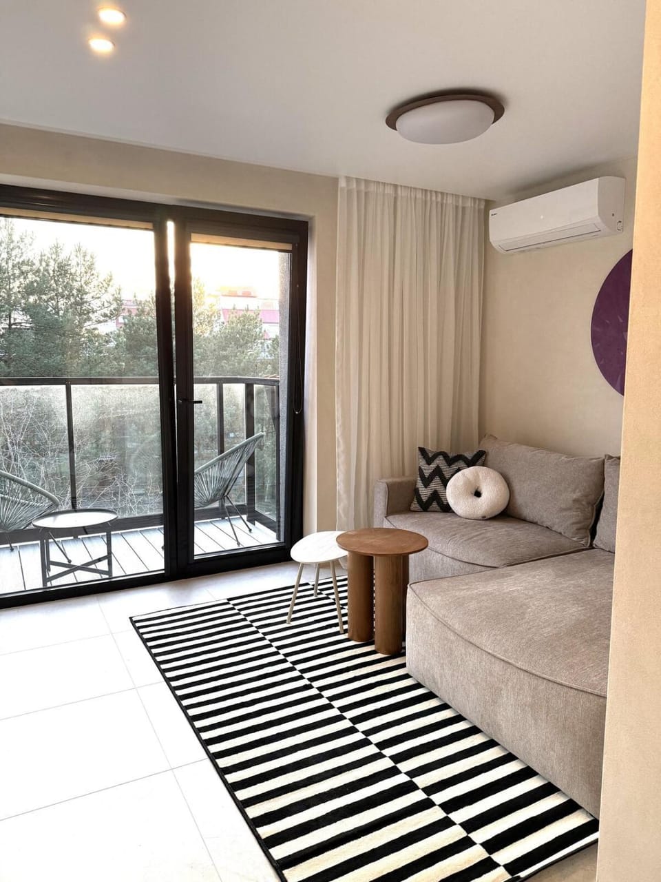 Living room, Photo of the whole room, Seating area