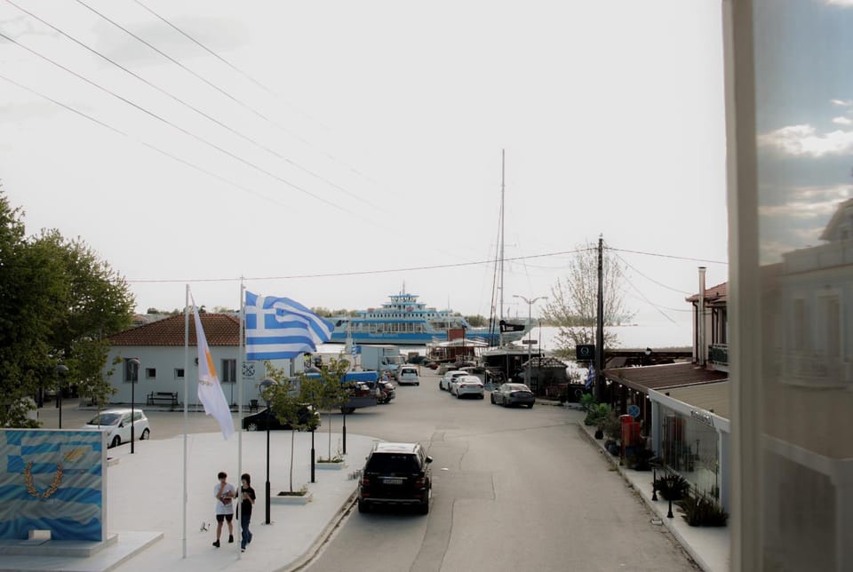 Day, City view, Sea view, Street view, Location