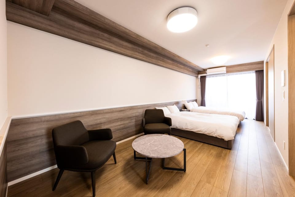Bed, Living room
