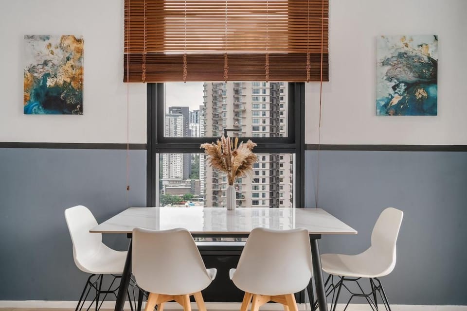Arcoris Soho 163 Mall Luxury 2Bedroom With City View Apartment in Petaling Jaya