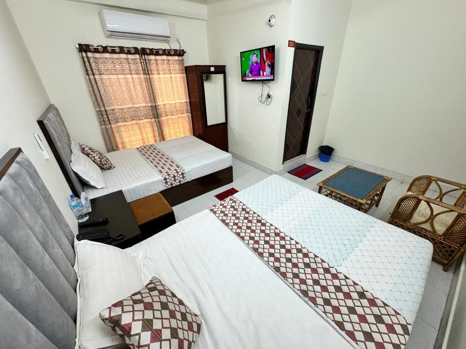 Hotel D-Palace Near Haji Camp & Dhaka Airport Hotel in Dhaka