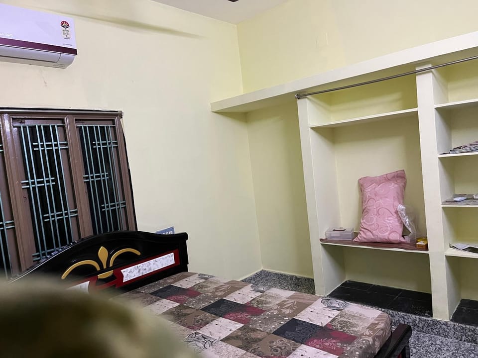 1 BHk GUEST HOUSE House in Maharashtra