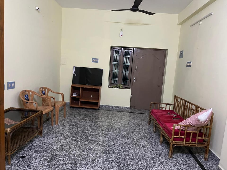 1 BHk GUEST HOUSE House in Maharashtra
