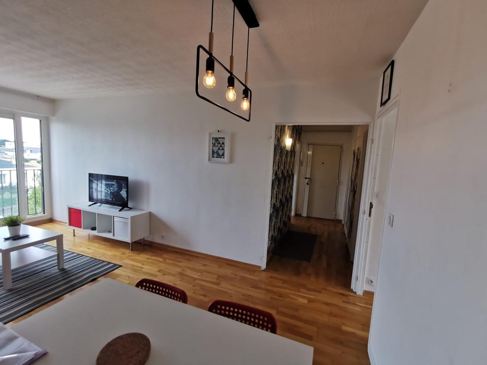 LA HARLIERE Appartement T4 à Nantes Apartment in Nantes
