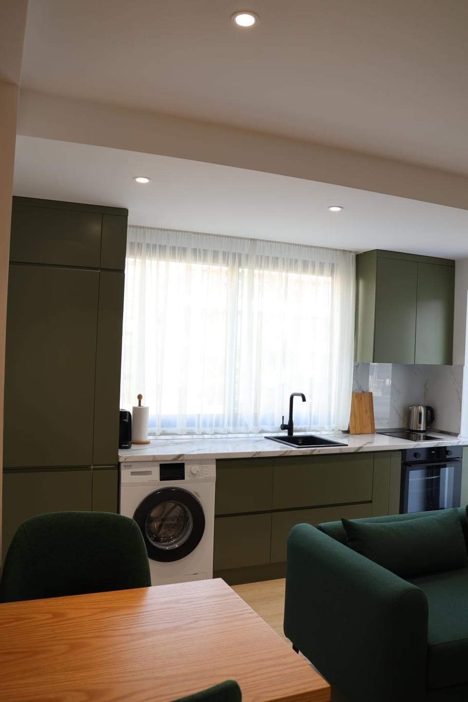 Coffee/tea facilities, Kitchen or kitchenette, Dining area