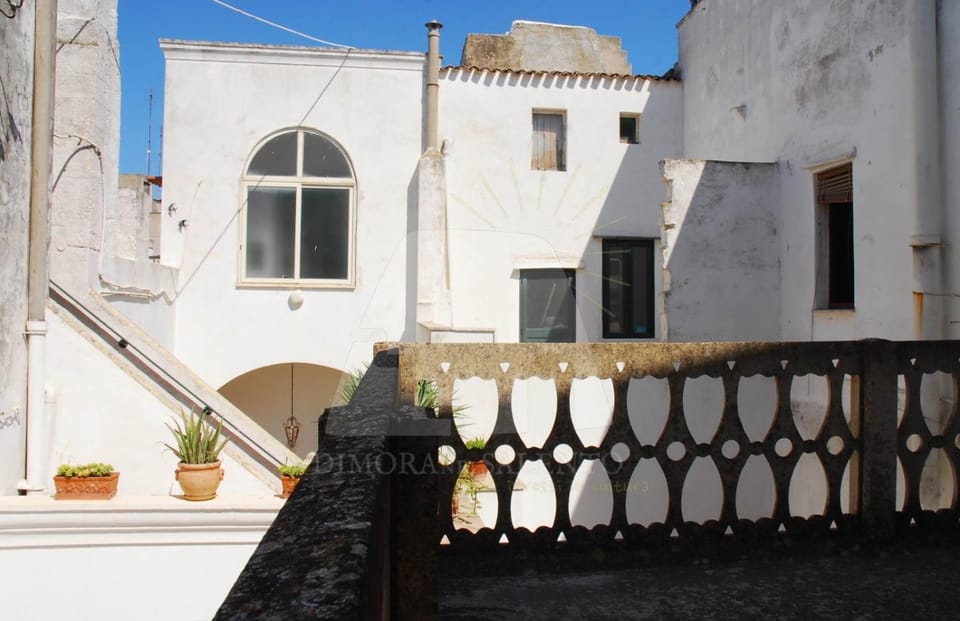 Inner courtyard view