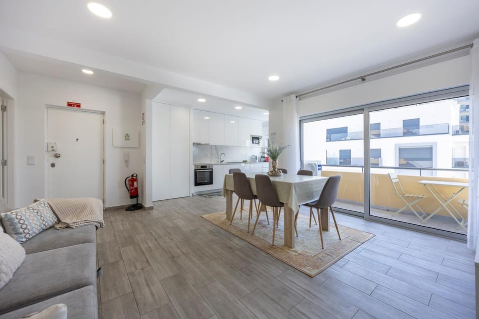 T2 Moderno - Praia da Rocha Apartment in Portimao