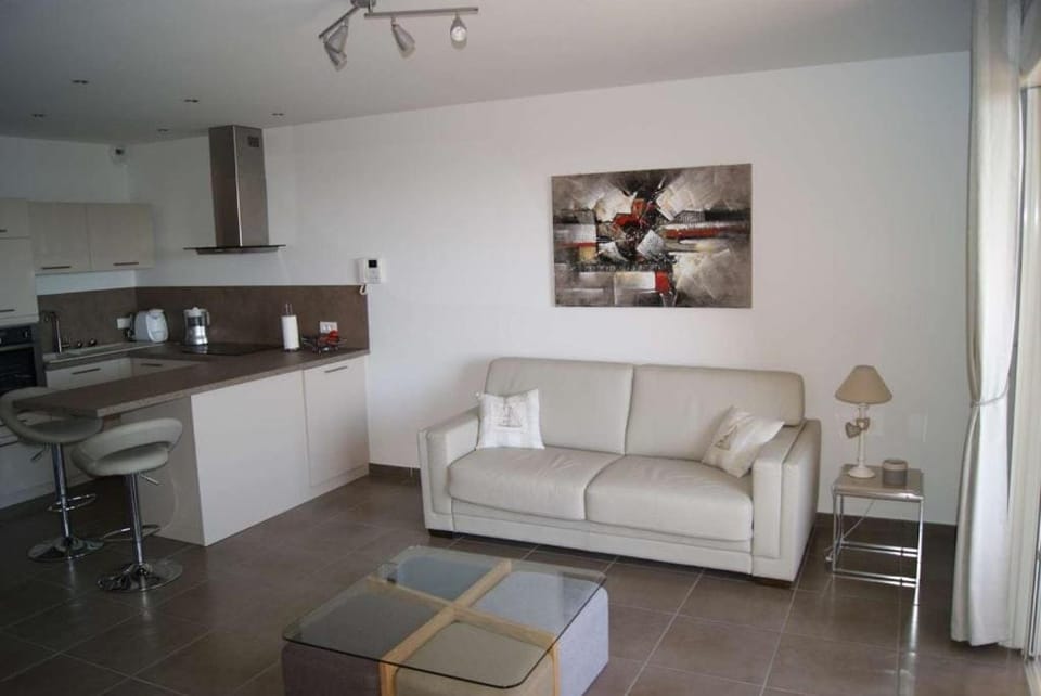 SOLENZARA sea view Apartment in Sari-Solenzara