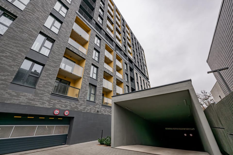 Property building, Day, Parking