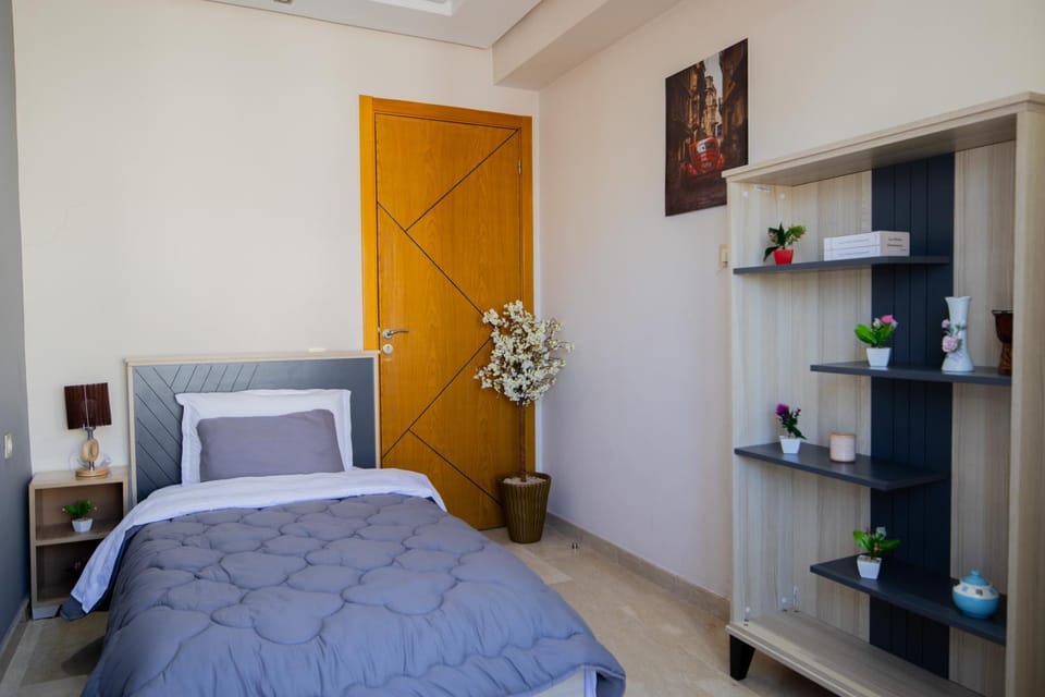 Photo of the whole room, Decorative detail, Bedroom