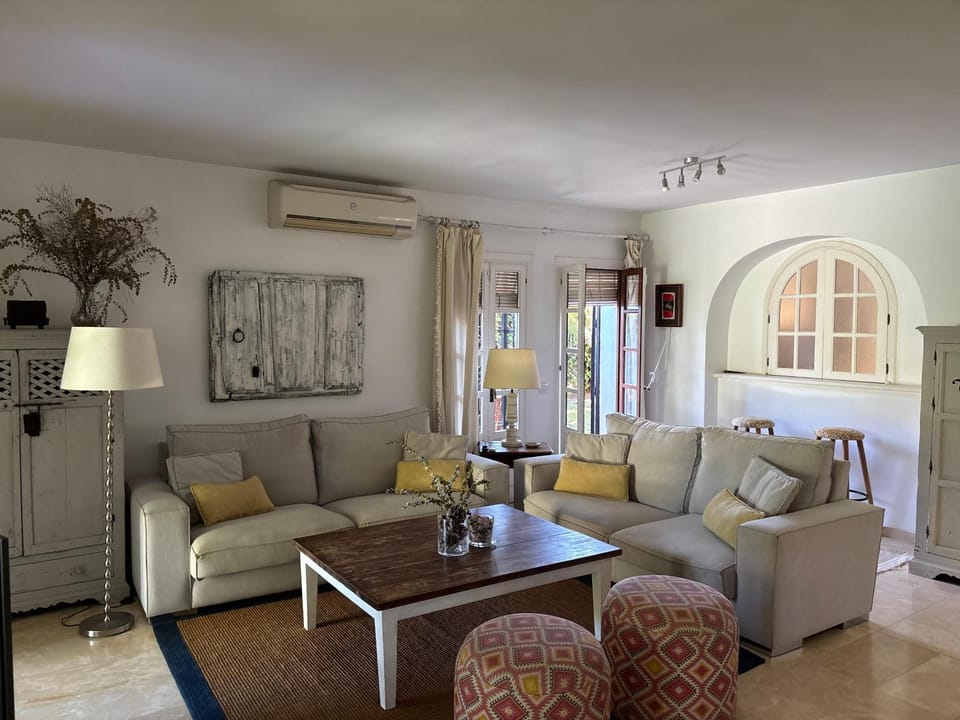 Nice villa with a garden Villa in Costa del Sol
