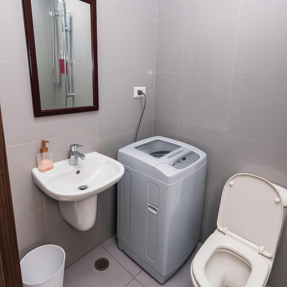 Toilet, Bathroom