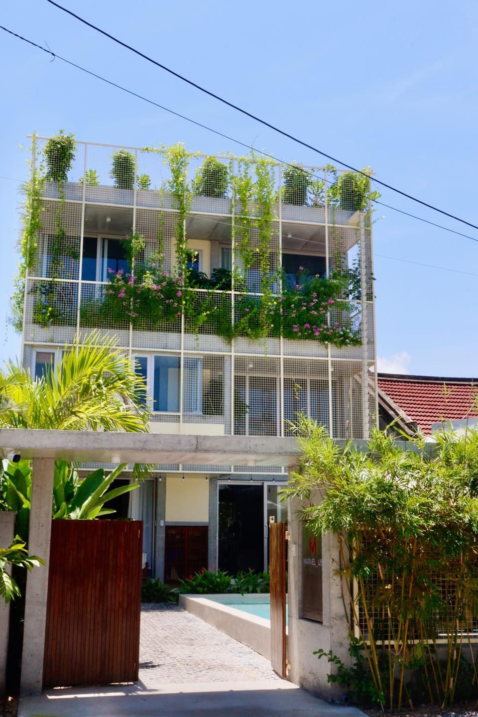 Property building, Garden