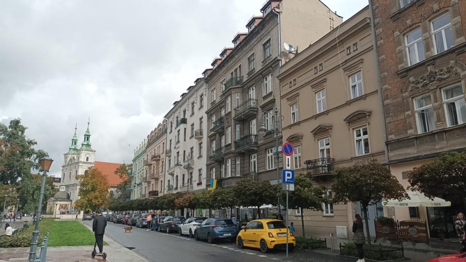 Property building, City view, Street view, Location