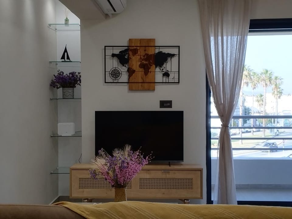 TV and multimedia, Seating area