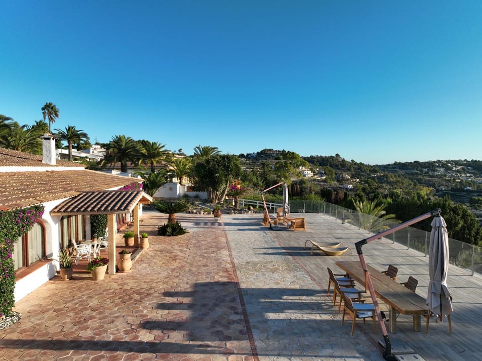 Day, Natural landscape, Balcony/Terrace