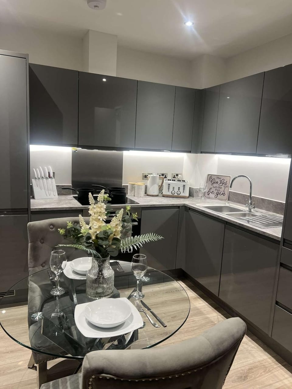 Kitchen or kitchenette