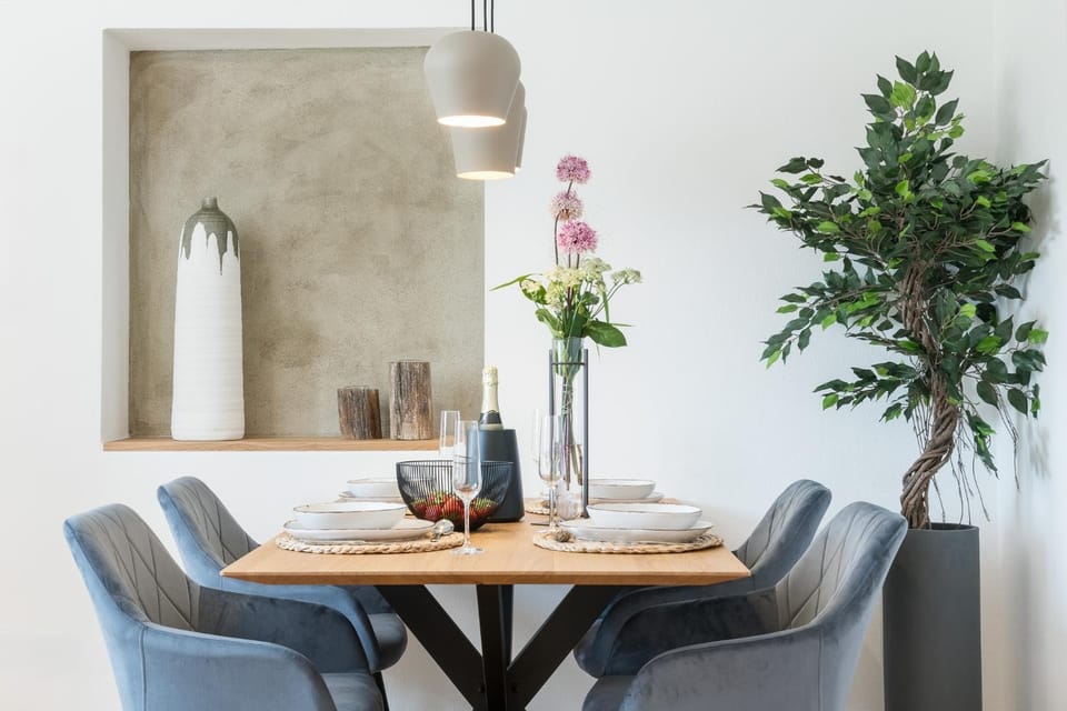 Decorative detail, Seating area, Dining area, kitchen