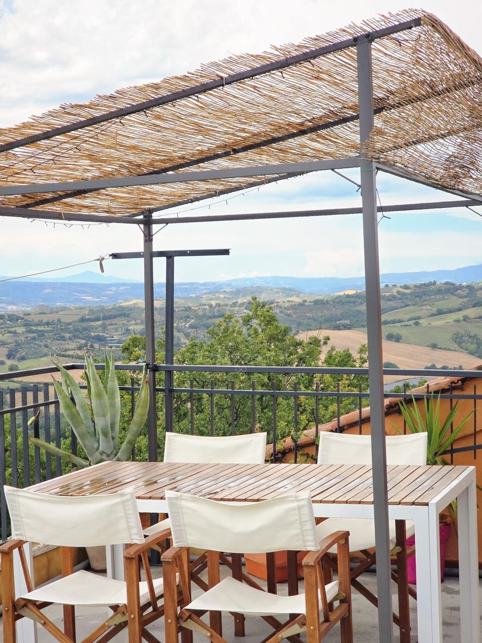 Day, Natural landscape, View (from property/room), Balcony/Terrace, Mountain view