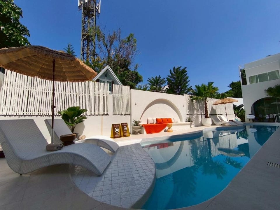 Evelia Kohsamed Hotel in Phe