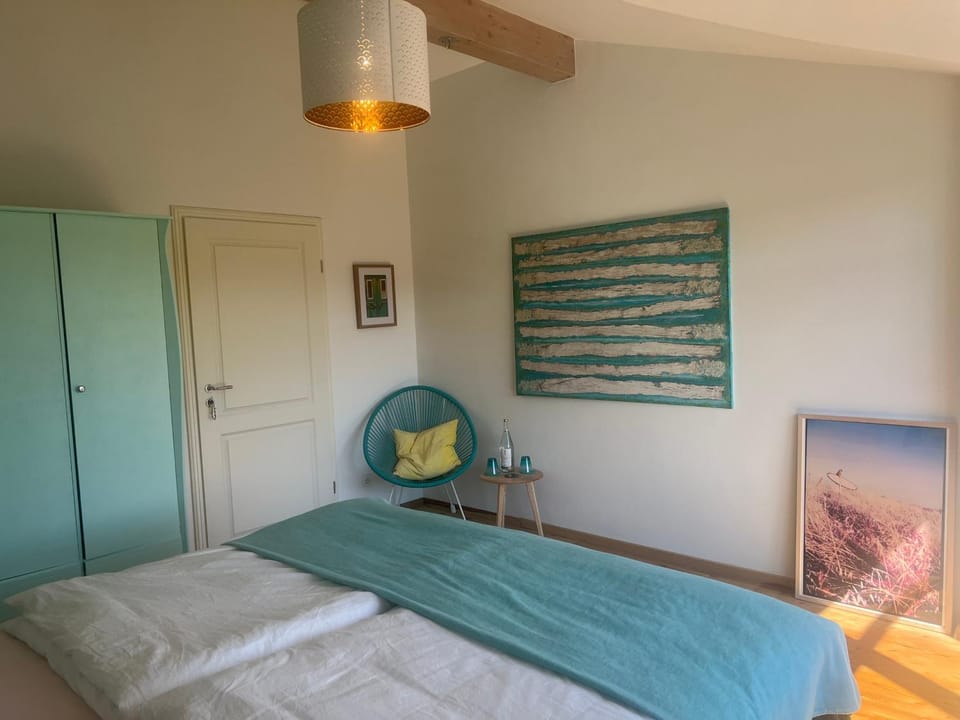 Villenzimmer mit eigenem Bad, Kunst und Aussicht Vacation rental in Bavaria
