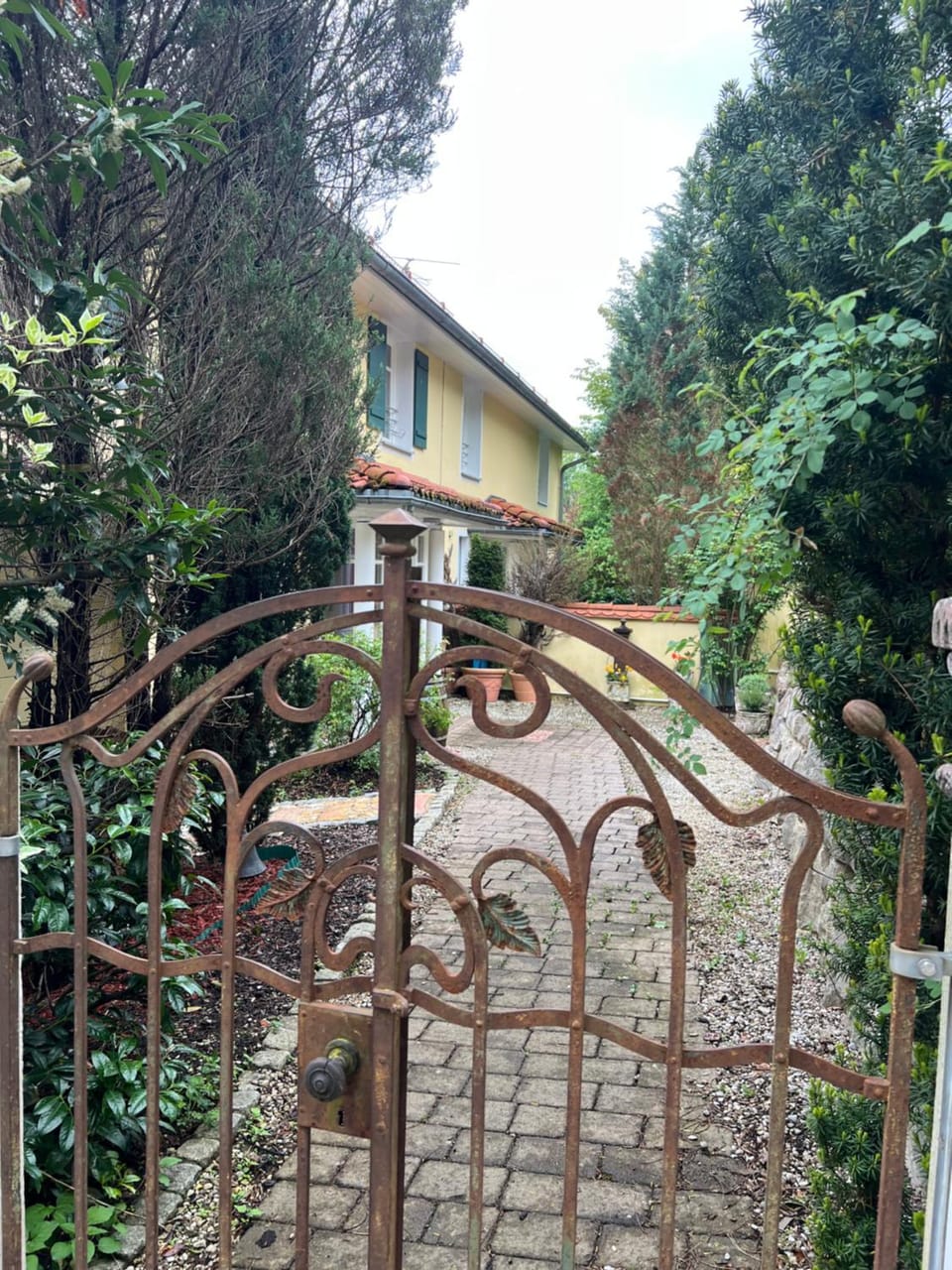 Villenzimmer mit eigenem Bad, Kunst und Aussicht Vacation rental in Bavaria