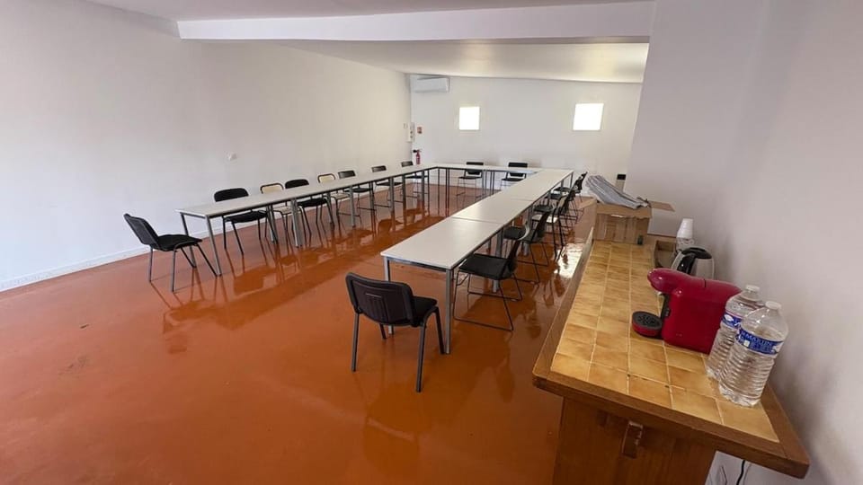 Local, Training room, seminars, meetings, courses, formation Apartment in Castelnaudary