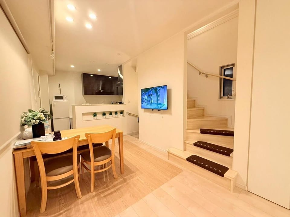 TV and multimedia, Living room, Seating area, Dining area, minibar