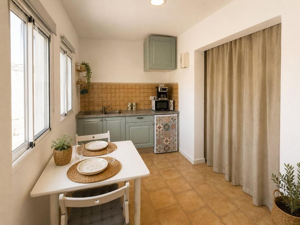 Kitchen or kitchenette, Dining area, Quiet street view, microwave, stove, kitchen, kitchen
