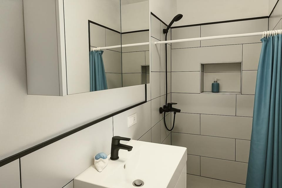 Shower, Toilet, Bathroom