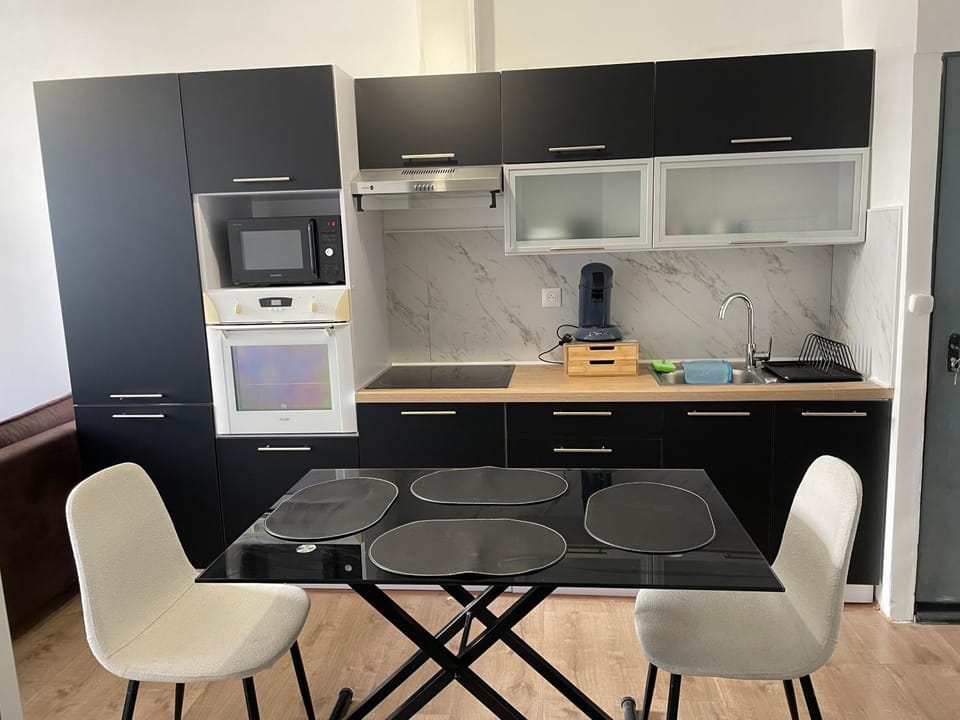 Villejuif IGR Apartment in Île-de-France