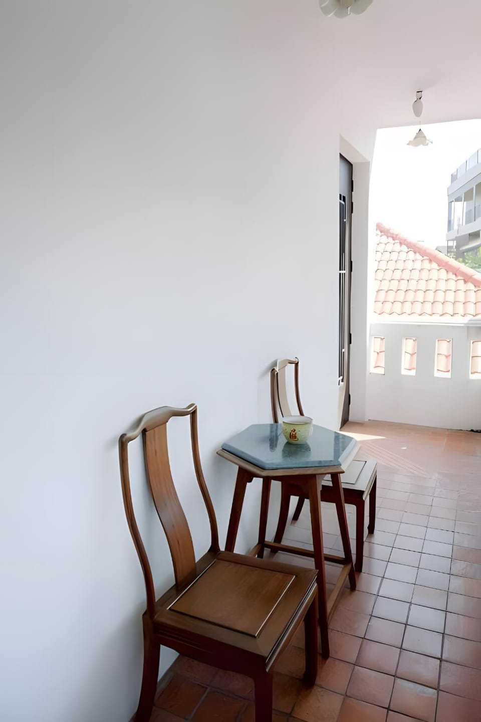 Day, View (from property/room), Balcony/Terrace, Living room, Seating area, Dining area