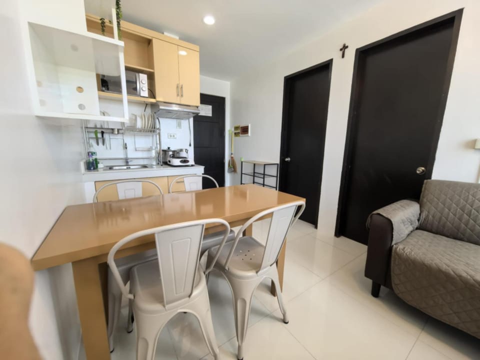 2-Bedroom Cityscape Residences Bacolod 1001 Apartment hotel in Bacolod