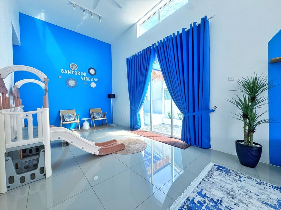 Santorini Vibes Penang - Tasek Gelugor House in Penang