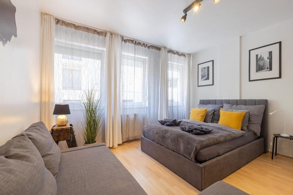 2 bedroom 50m2 Gozsdu yard Apt Apartment in Budapest