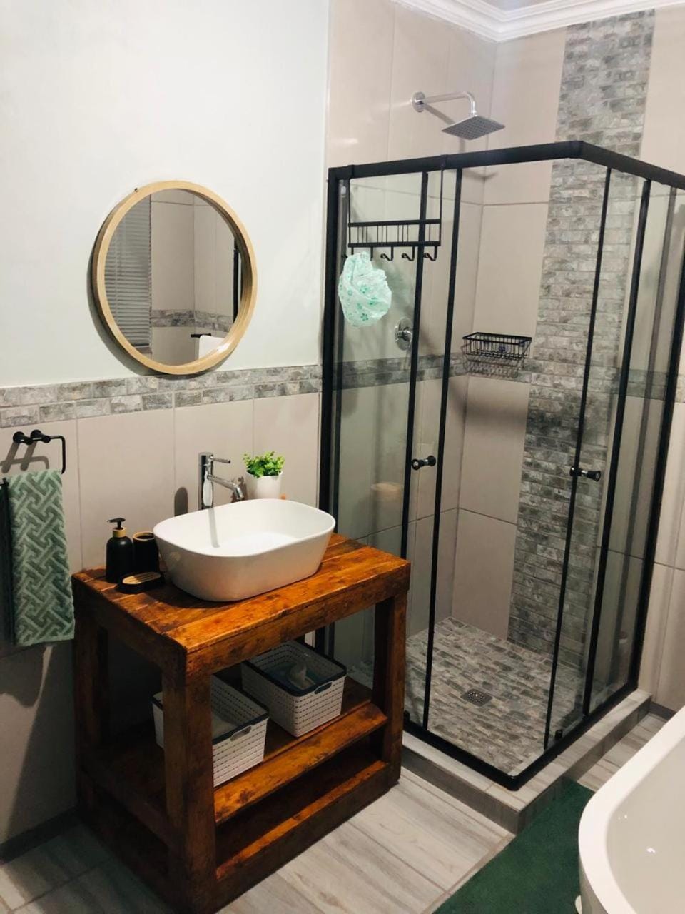 Shower, Bathroom, towels