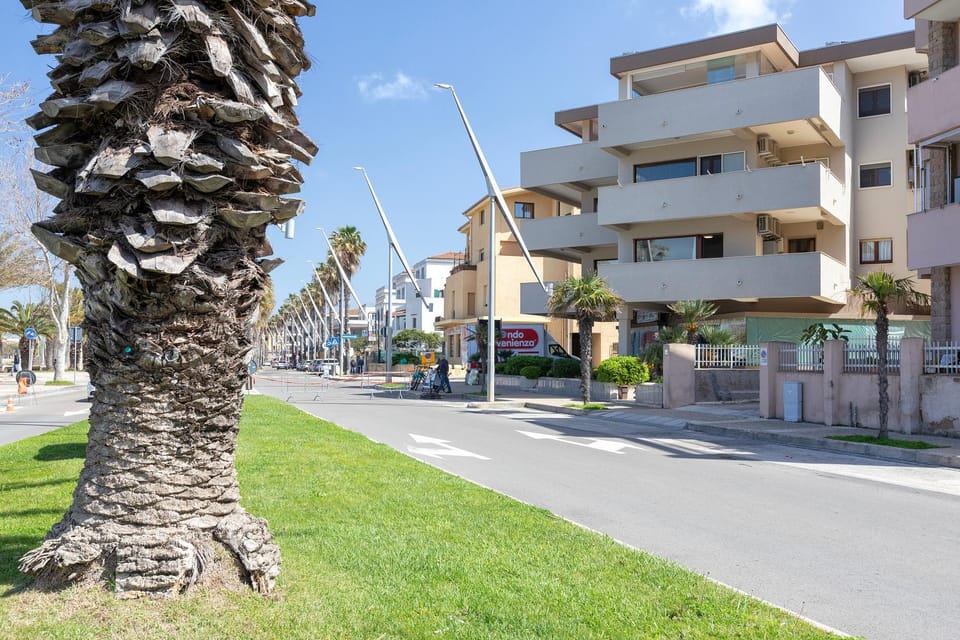 Property building, Street view