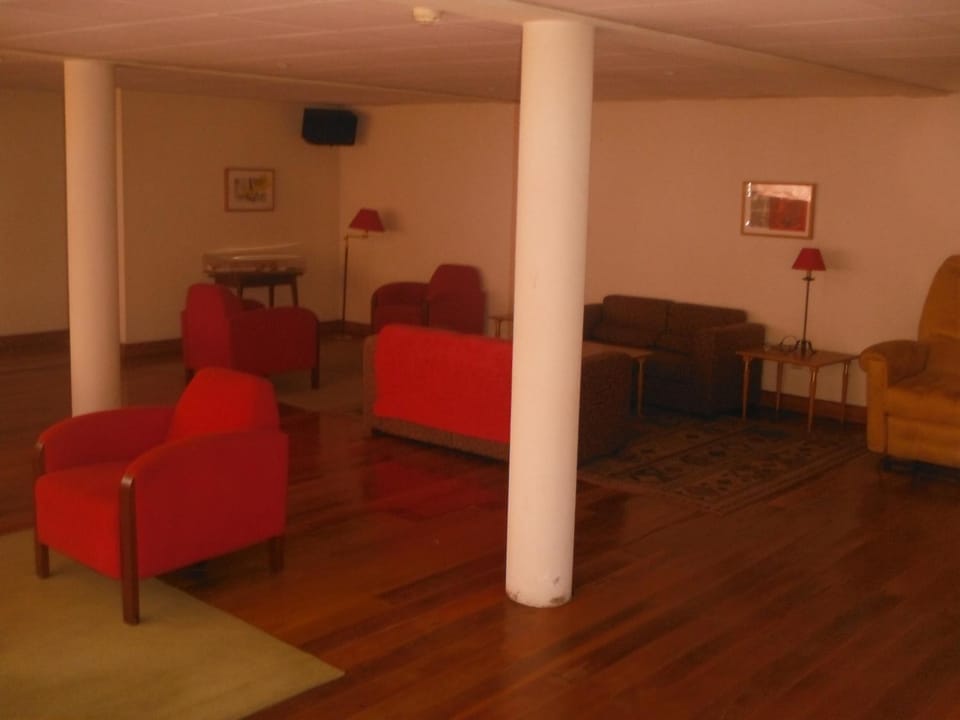 Communal lounge/ TV room