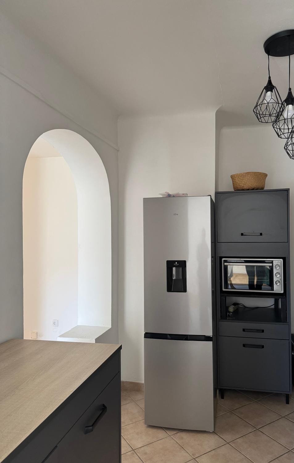 Kitchen or kitchenette, oven, stove, toaster