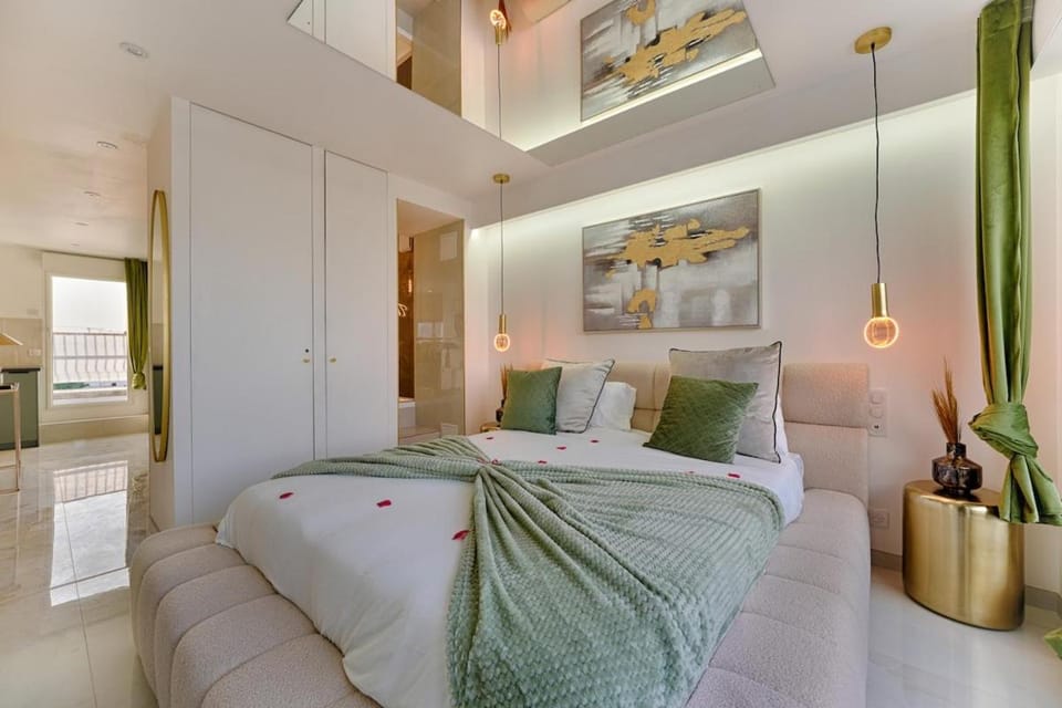 Luxury Dolce Jacuzzi Apartment in Vitry-sur-Seine