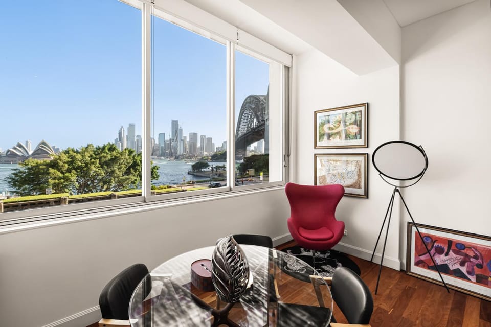 Living room, City view, Sea view