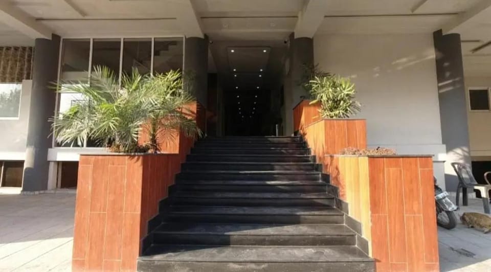 Furnished One-Bedroom Apartment for Rent Apartment in Lahore