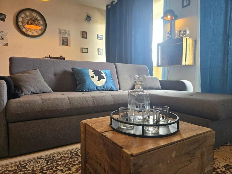 Le Sherlock - balcon - original - Wifi Apartment in Le Mans