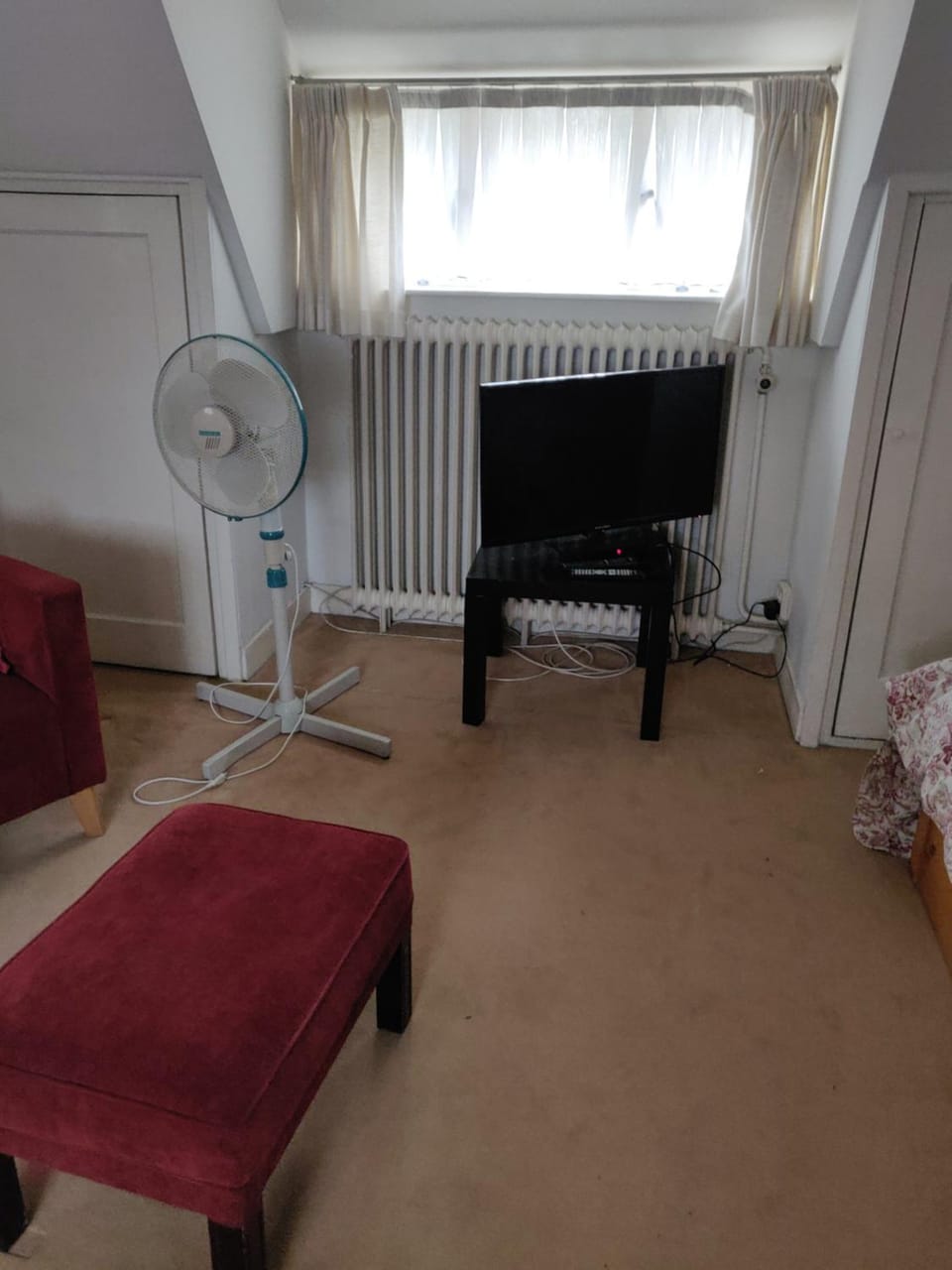 Zit slaapkamer op de 2e etage in een rietgedekte villa met gedeelde douche en keuken Apartment in Wassenaar