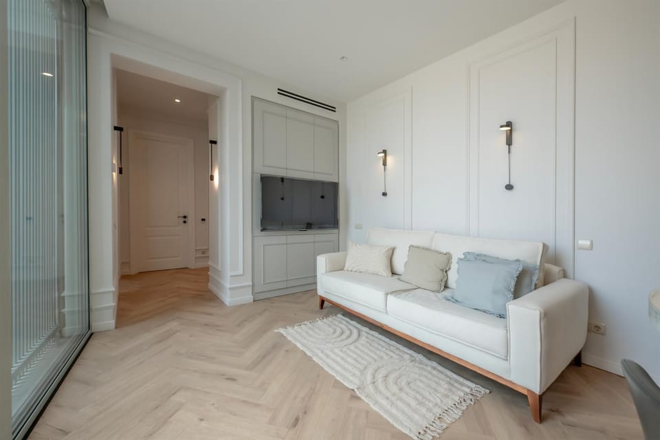 TV and multimedia, Seating area