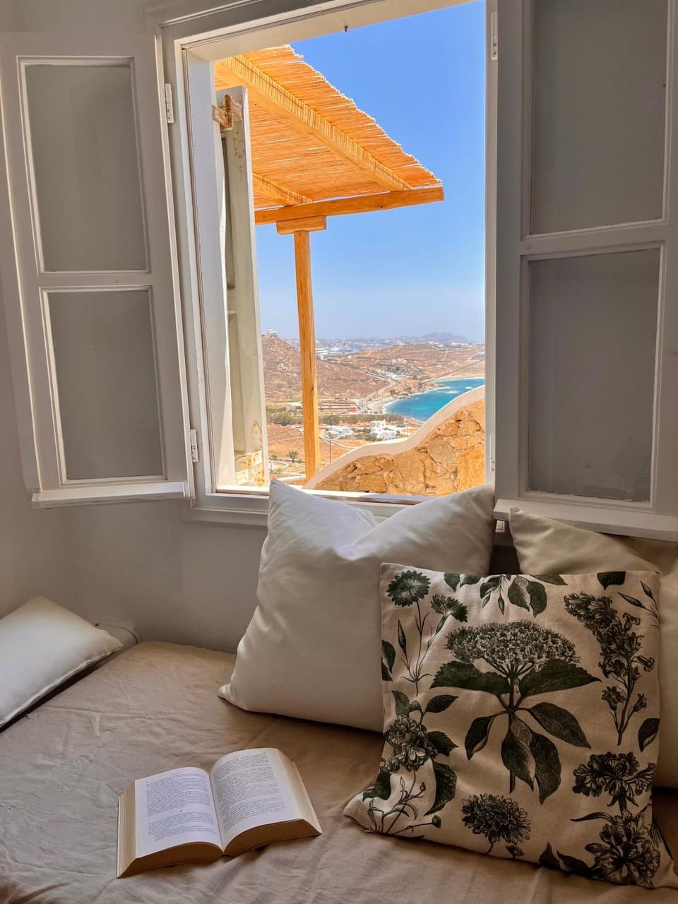 Akra House in Mykonos, Mikonos 846 00, Greece